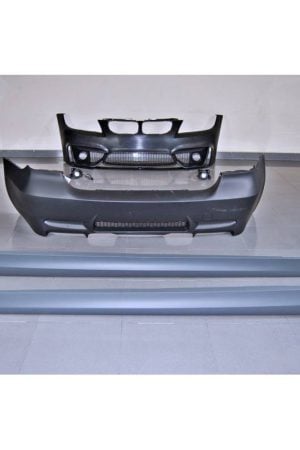 Kit estetico per BMW E90 / E91 LCI 2008- Look M4