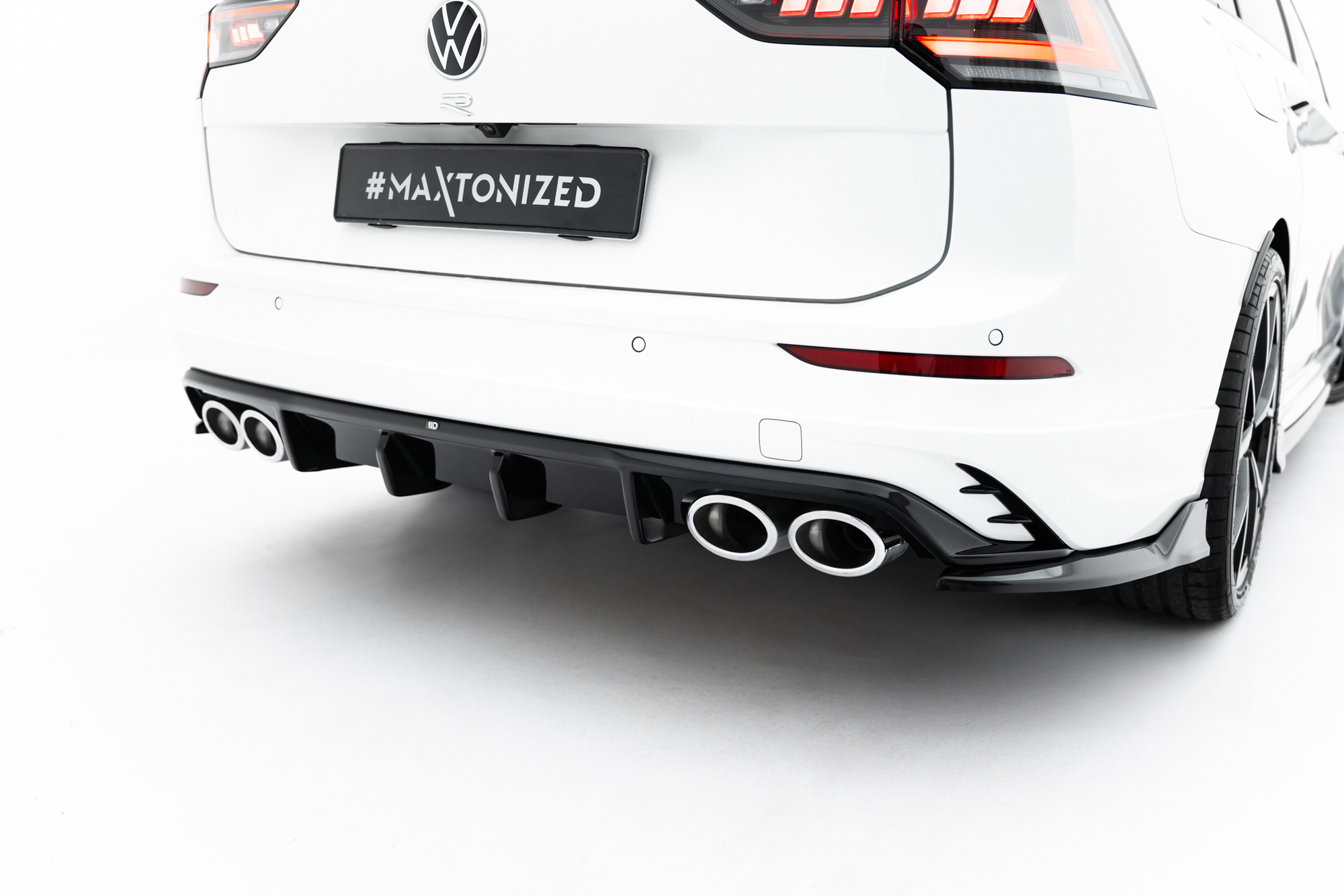 Sottoparaurti estrattore posteriore Volkswagen Golf R Variant Mk8 Facelift 2024- - immagine 3