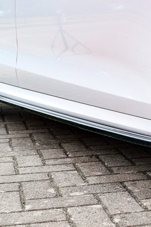 Lama sottoporta con flaps posteriori Skoda Octavia RS NX Mk4 2020-