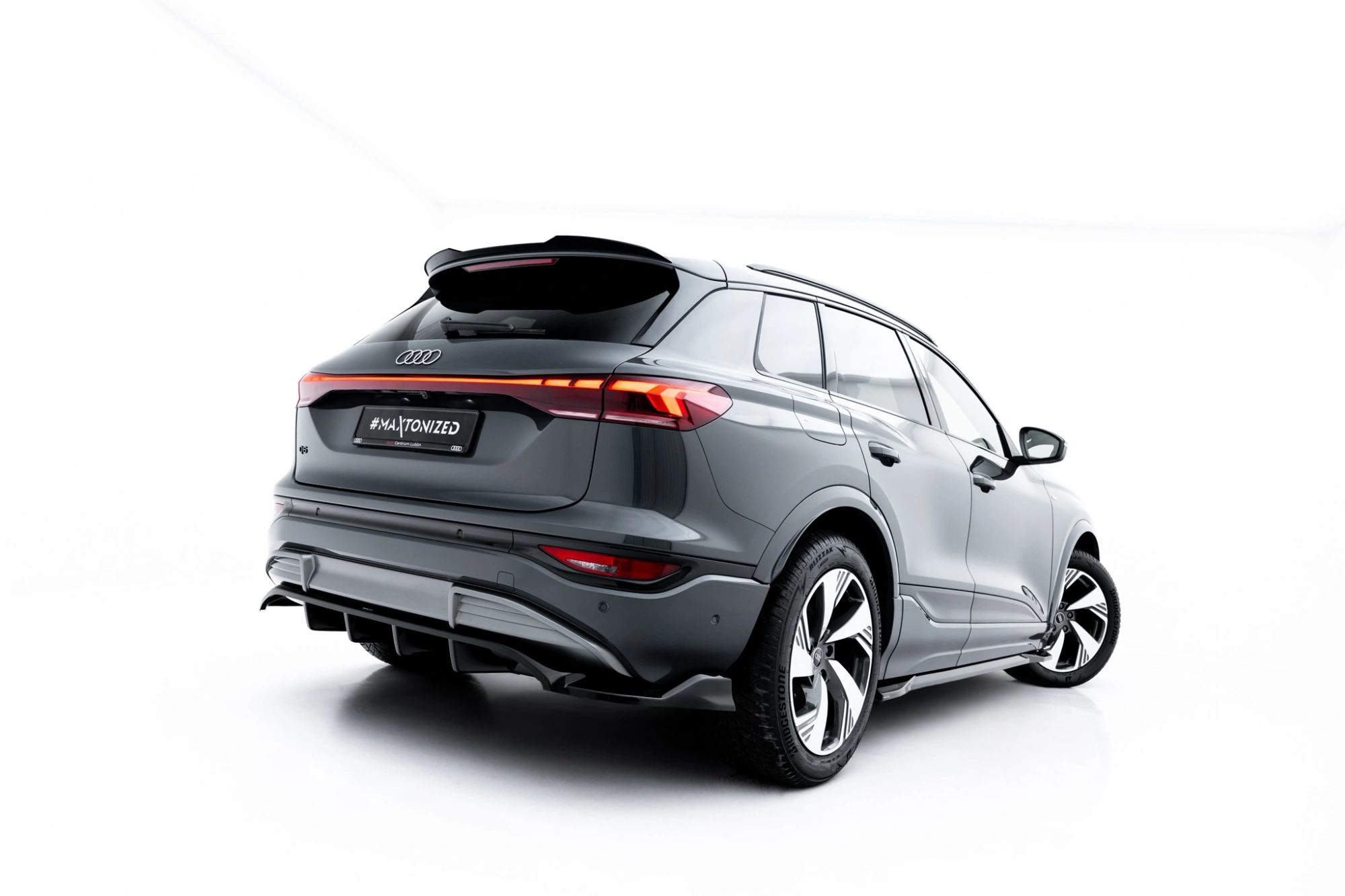 Sottoparaurti splitter posteriore Audi Q6 e-tron S-Line / SQ6 e-tron SUV / Sportback Mk1 2023-