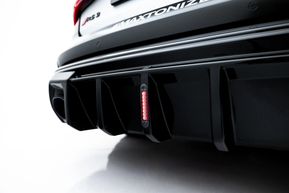 Sottoparaurti estrattore posteriore Audi RS3 Berlina 8Y Facelift 2024- con LED - immagine 2