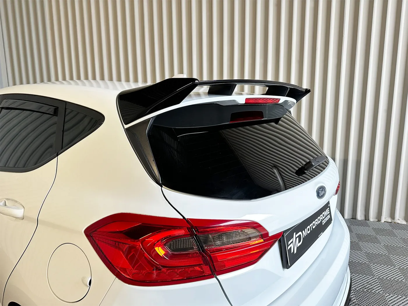 Spoiler alettone Ford Fiesta Mk8 / Mk8.5 Standard / ST-Line 2018- / 2021- - immagine 2