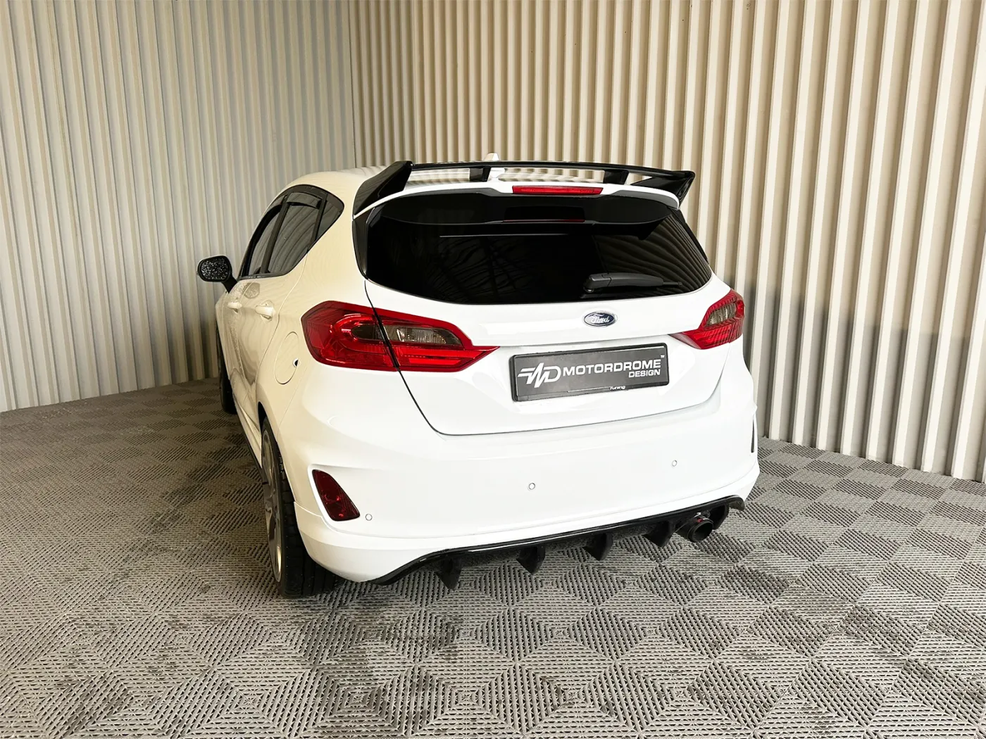 Spoiler alettone Ford Fiesta Mk8 / Mk8.5 Standard / ST-Line 2018- / 2021- - immagine 6