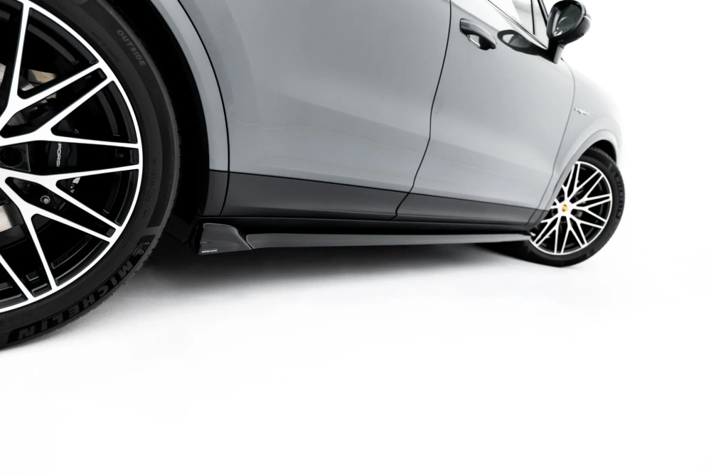 Diffusori minigonne laterali V.2 Porsche Cayenne SUV / Coupe Mk3 Facelift 2023- - immagine 3
