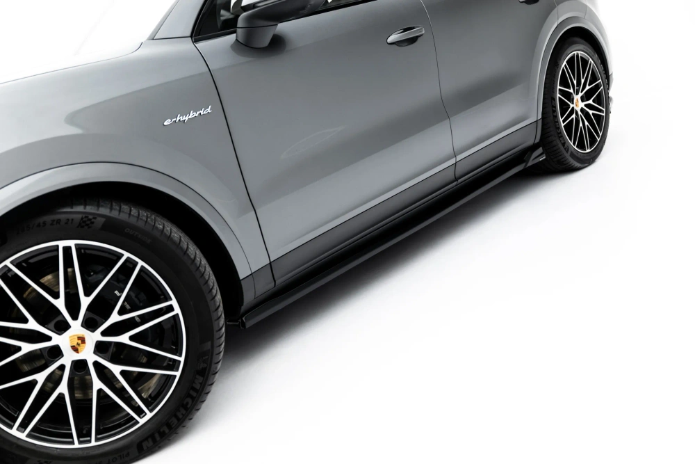 Diffusori minigonne laterali V.2 Porsche Cayenne SUV / Coupe Mk3 Facelift 2023- - immagine 4