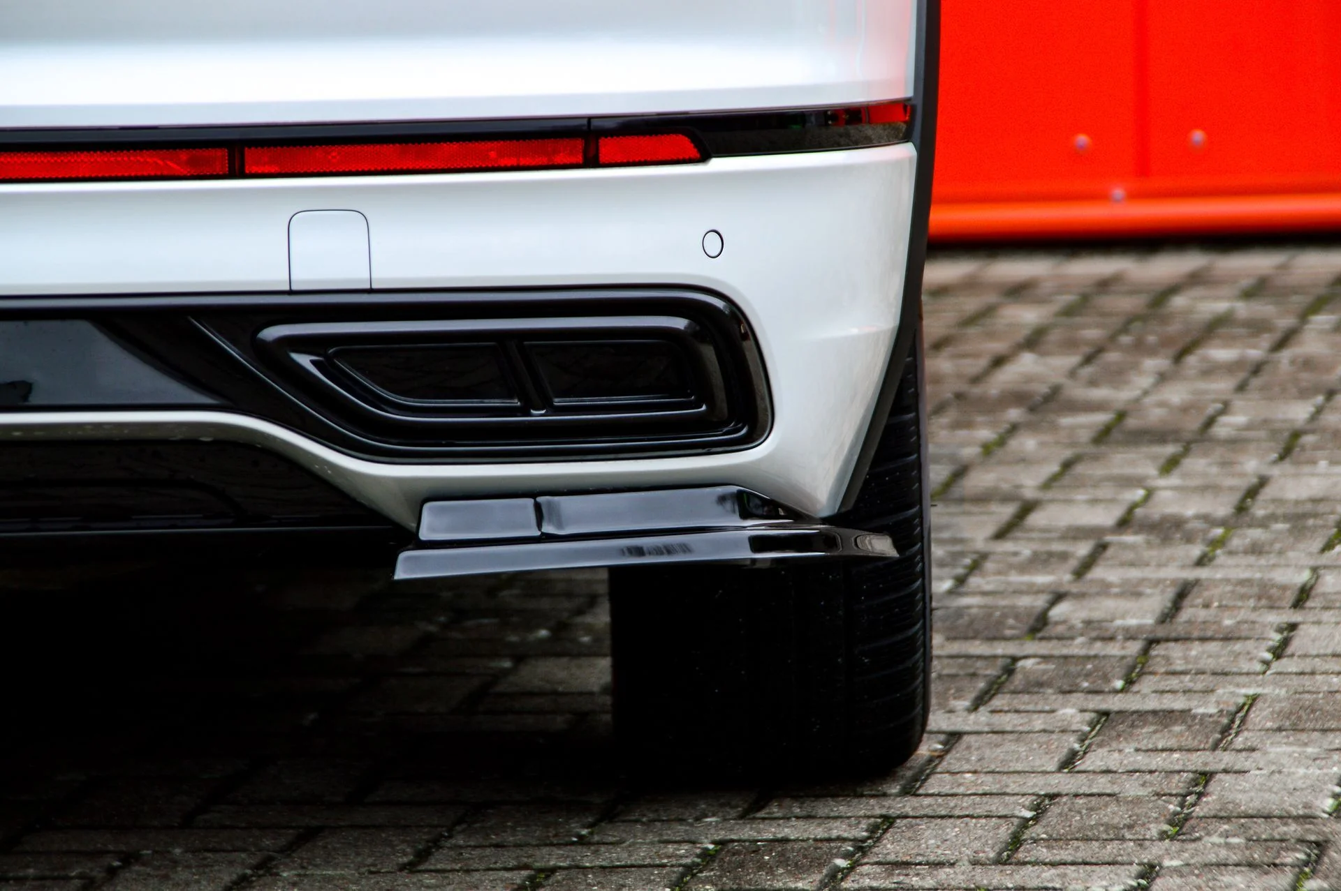 Sottoparaurti laterali posteriori Volkswagen Tiguan 2 AD1 R-Line 2021- - immagine 2