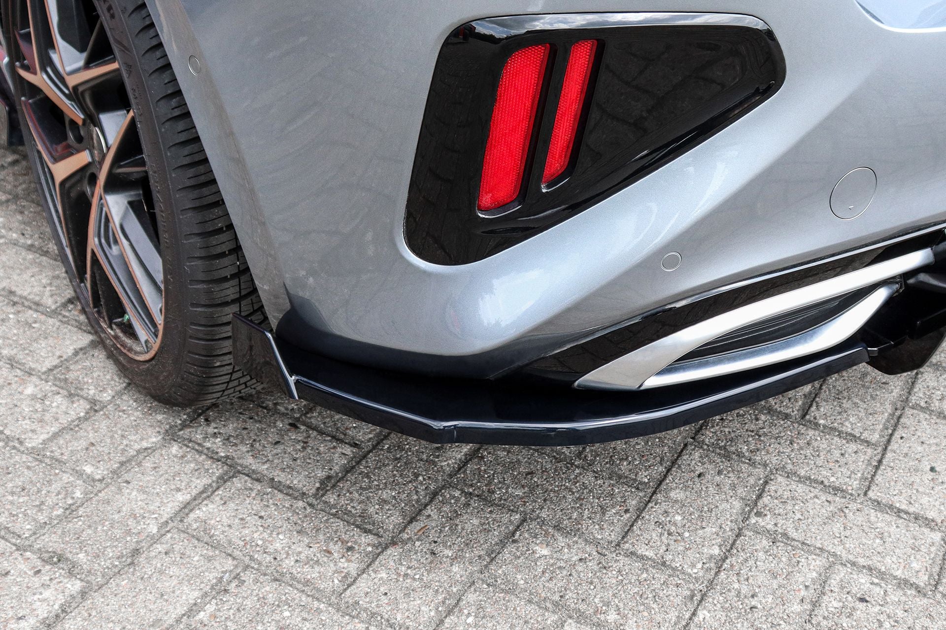Sottoparaurti posteriori laterali con flap Kia Ceed SK GT-Line 2021- - immagine 2